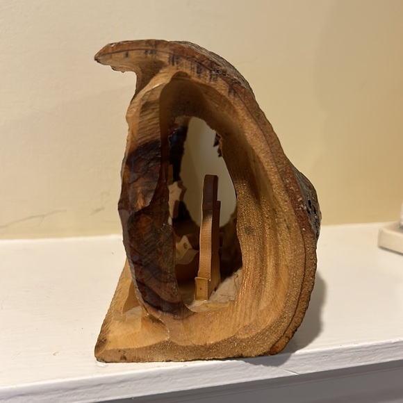 Wood Carved Nativity.  Christmas Decor - Picture 6 of 16
